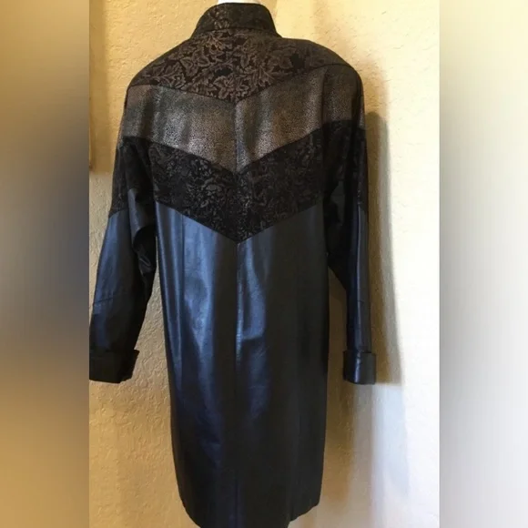 Avanti Women's Black and Brown Leather Jacket - Picture 2 of 8